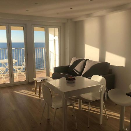 Apartamento En Primera Linia Vistas Al Mar 普拉加德阿罗 外观 照片