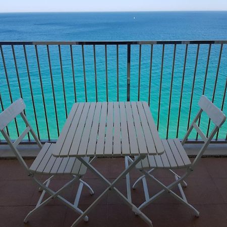 Apartamento En Primera Linia Vistas Al Mar 普拉加德阿罗 外观 照片