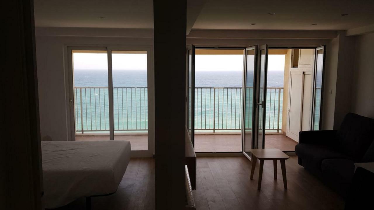 Apartamento En Primera Linia Vistas Al Mar 普拉加德阿罗 外观 照片