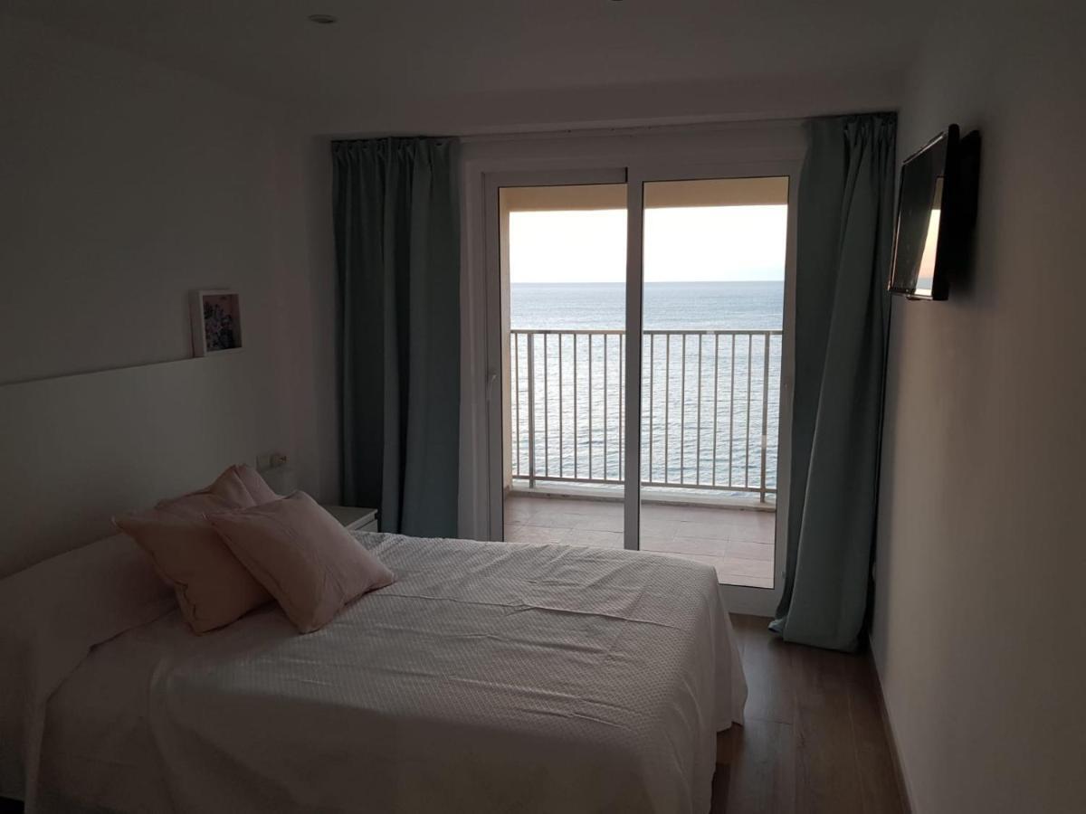 Apartamento En Primera Linia Vistas Al Mar 普拉加德阿罗 外观 照片